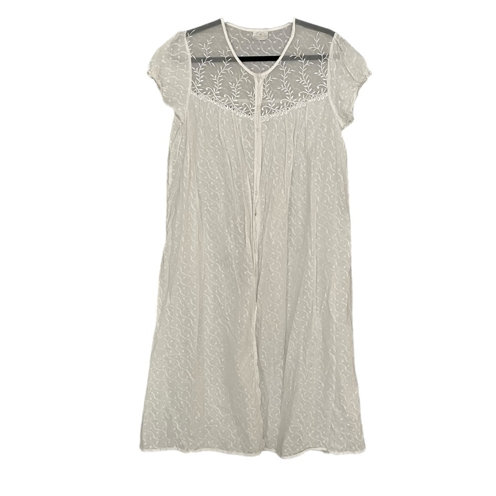 C&A LINGERIE Cotton Embroidered Button Front Short Sleeve Nightgown White M/L